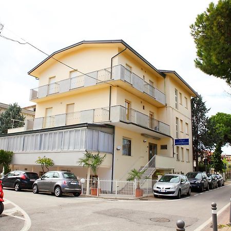 Hotel Lagomaggio Rimini Ngoại thất bức ảnh