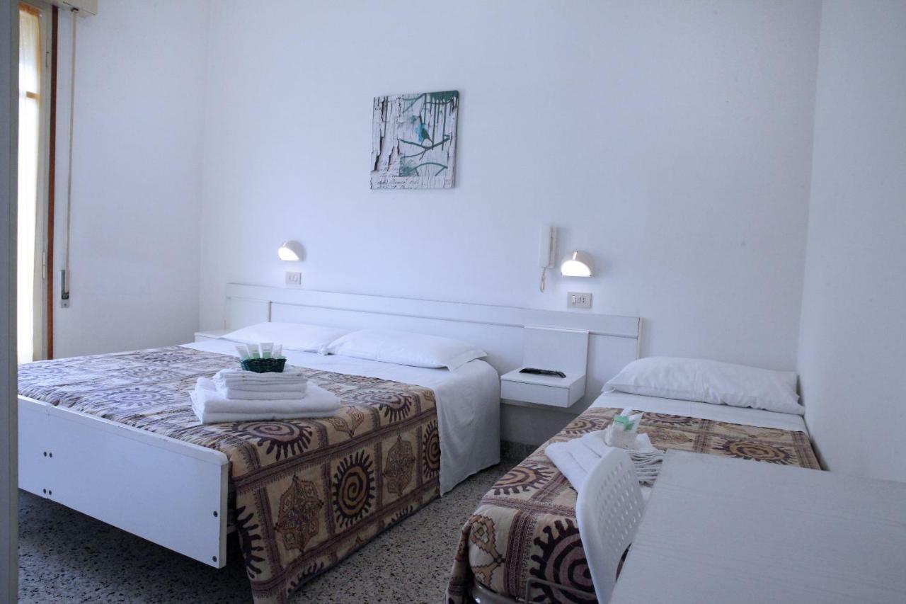 Hotel Lagomaggio Rimini Ngoại thất bức ảnh